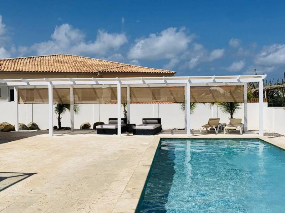 Jolie Villa Entire Villa In Noord, Aruba Palm Beach Zewnętrze zdjęcie